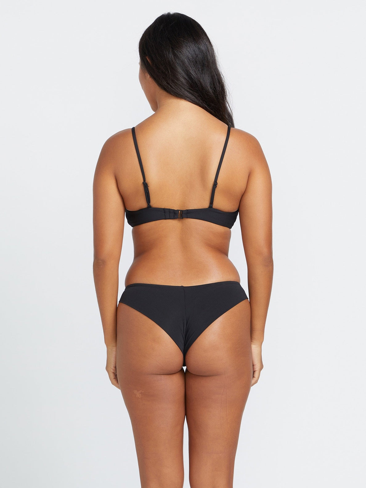 Simply Solid Cheekini Bikini-Bottom Volcom Beachwear in black for Women –  TITUS